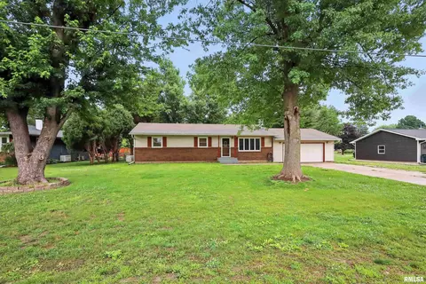 3 Chrisop Ct, Colona, IL 61241