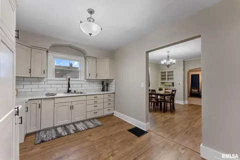 5423 3rd Ave, Moline, IL 61265 photo 14