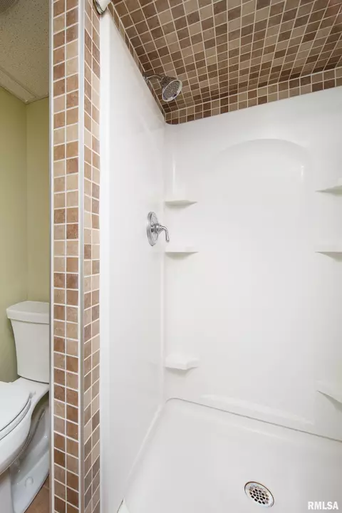 824 20th Ave, Moline, IL 61265 photo 30