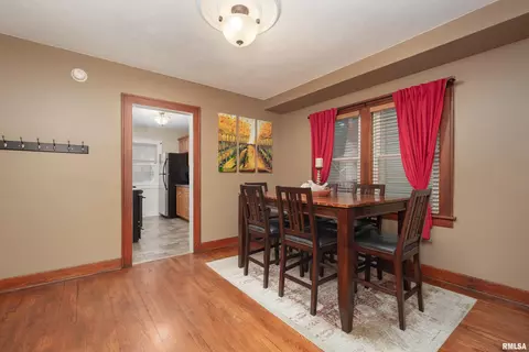 824 20th Ave, Moline, IL 61265 photo 8