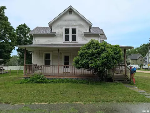 219 SW 4th St, Galva, IL 61434