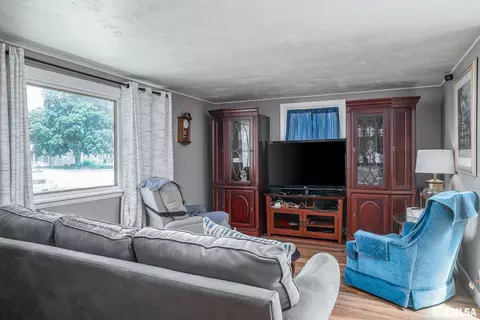 2311 11th St, Silvis, IL 61282 photo 5