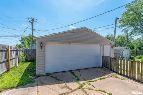 2311 11th St, Silvis, IL 61282 photo 15