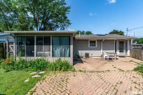 2311 11th St, Silvis, IL 61282 photo 13