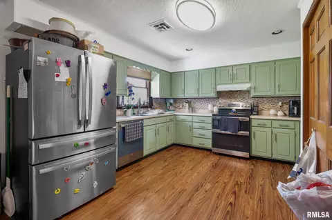 1406 Golf Course Rd, Marion, IL 62959 photo 8