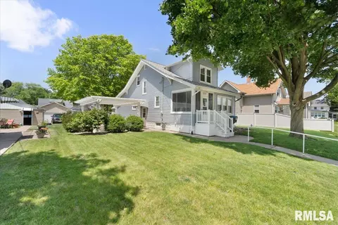 2415 5th St, Moline, IL 61265 photo 4