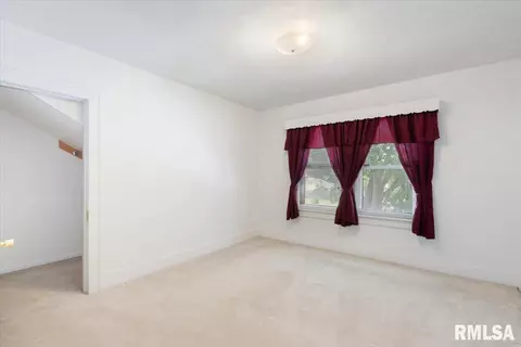2415 5th St, Moline, IL 61265 photo 35