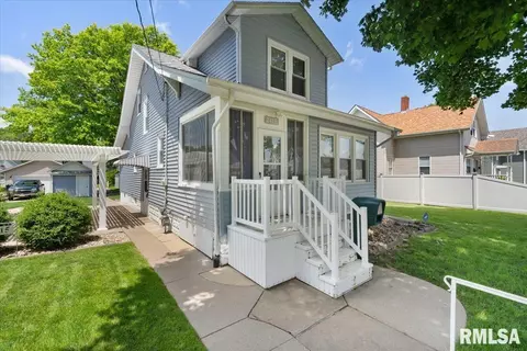 2415 5th St, Moline, IL 61265 photo 3