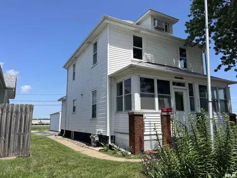 619 1st Ave, Silvis, IL 61282 photo 2