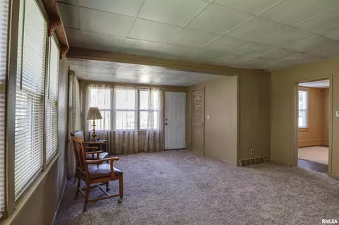 1607 Pershing Blvd, Clinton, IA 52732 photo 6
