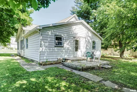 1607 Pershing Blvd, Clinton, IA 52732 photo 3