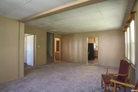 1607 Pershing Blvd, Clinton, IA 52732 photo 7