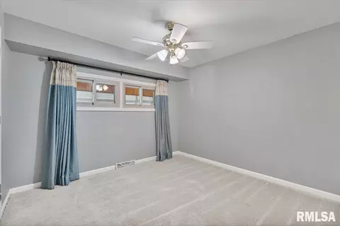 5315 34th Ave, Moline, IL 61265 photo 30