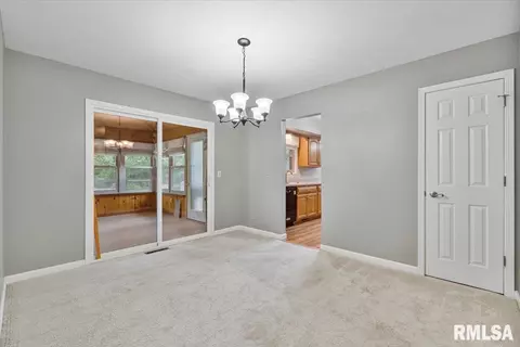 5315 34th Ave, Moline, IL 61265 photo 11