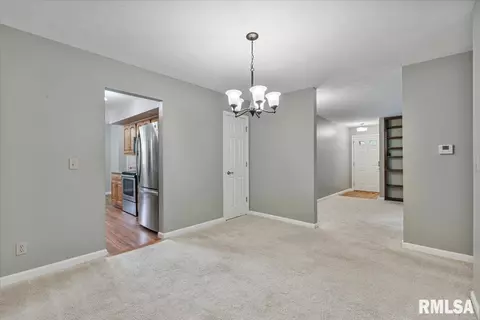 5315 34th Ave, Moline, IL 61265 photo 12