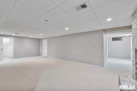 5315 34th Ave, Moline, IL 61265 photo 37