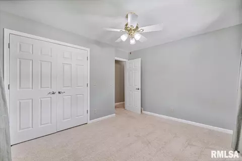 5315 34th Ave, Moline, IL 61265 photo 32