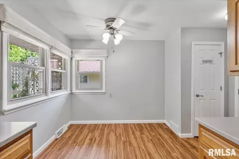 5315 34th Ave, Moline, IL 61265 photo 19