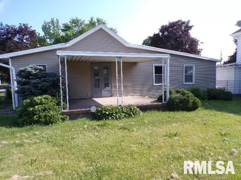 405 3rd St, Moline, IL 61265