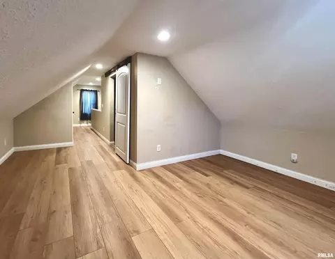 1130 53rd St, Moline, IL 61265 photo 9