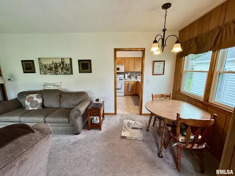 542 Edwards St, Kewanee, IL 61443 photo 7