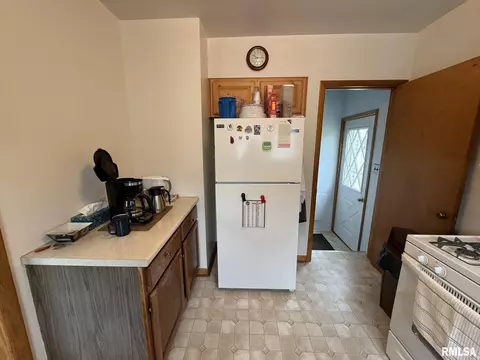 542 Edwards St, Kewanee, IL 61443 photo 14
