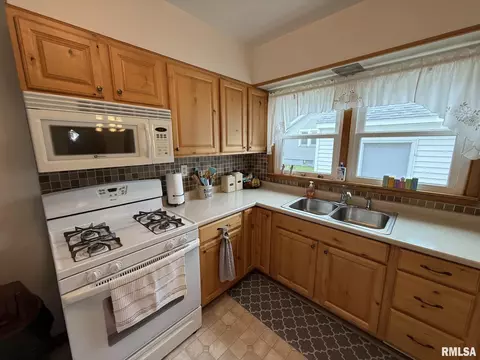 542 Edwards St, Kewanee, IL 61443 photo 13