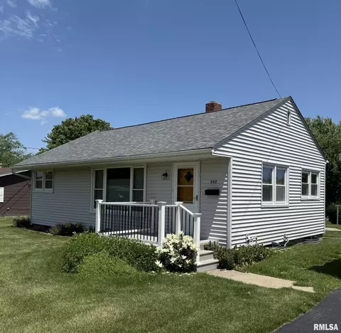 542 Edwards St, Kewanee, IL 61443 photo 3