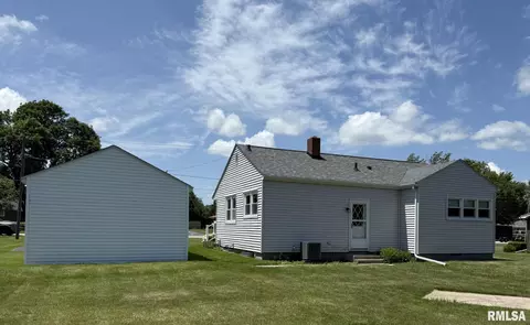542 Edwards St, Kewanee, IL 61443 photo 5
