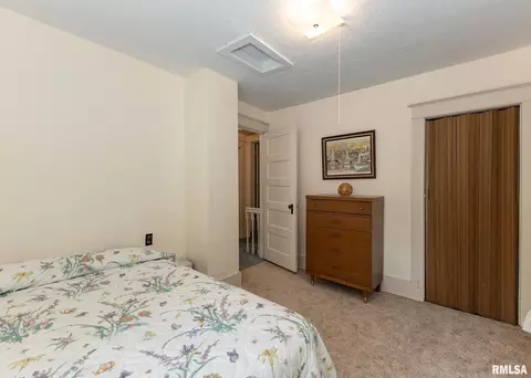 105 N School St, Atkinson, IL 61235 photo 22
