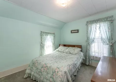 105 N School St, Atkinson, IL 61235 photo 19
