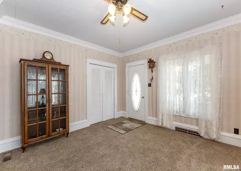 105 N School St, Atkinson, IL 61235 photo 13