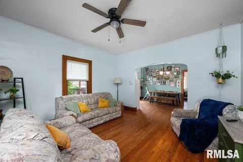1620 24th St, Moline, IL 61265 photo 4