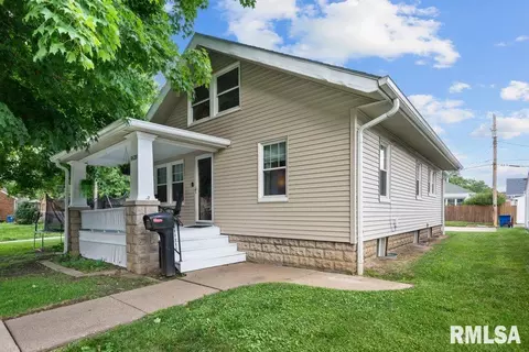 1620 24th St, Moline, IL 61265