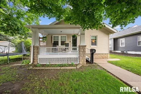 1620 24th St, Moline, IL 61265 photo 2