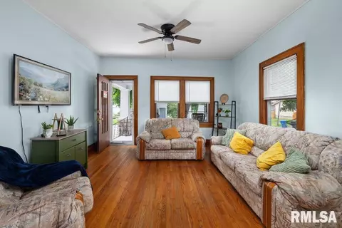 1620 24th St, Moline, IL 61265 photo 5