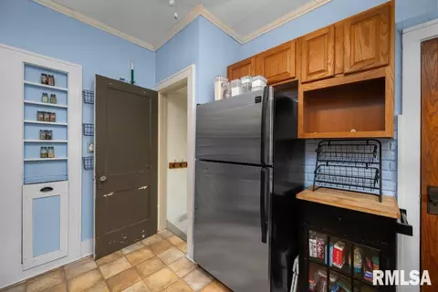 1620 24th St, Moline, IL 61265 photo 10