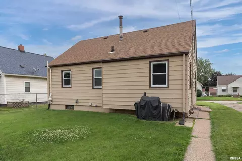 419 50th St, Moline, IL 61265 photo 24