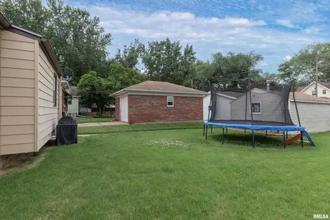 419 50th St, Moline, IL 61265 photo 25