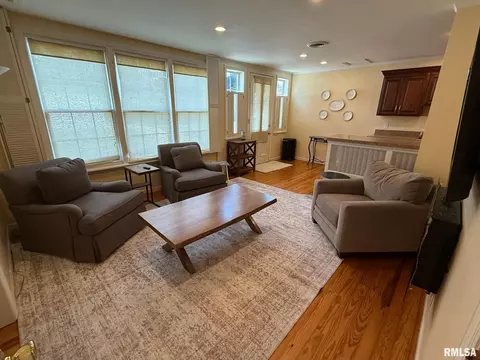 305 W Main St, Carmi, IL 62821 photo 52