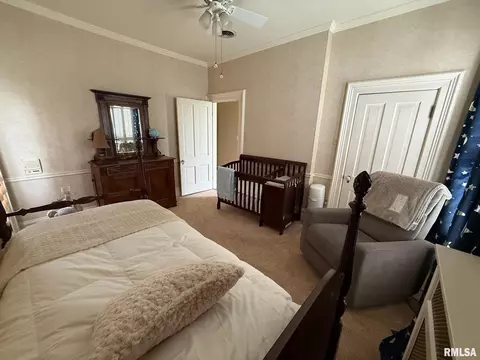 305 W Main St, Carmi, IL 62821 photo 37