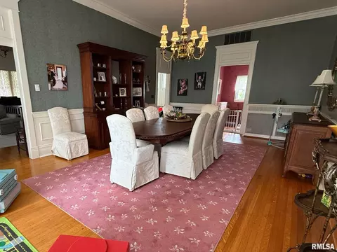 305 W Main St, Carmi, IL 62821 photo 14