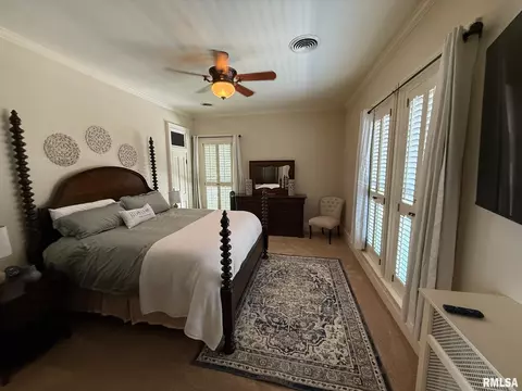 305 W Main St, Carmi, IL 62821 photo 32