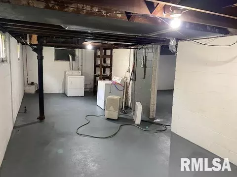 255 44th St, Moline, IL 61265 photo 14