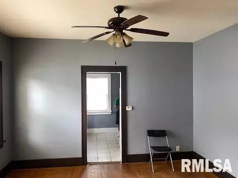 255 44th St, Moline, IL 61265 photo 6