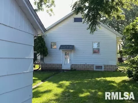 255 44th St, Moline, IL 61265 photo 3