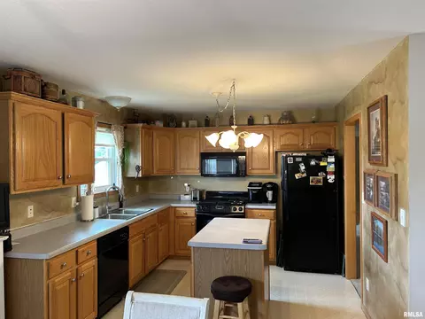 1122 17th Ave, Silvis, IL 61282 photo 18