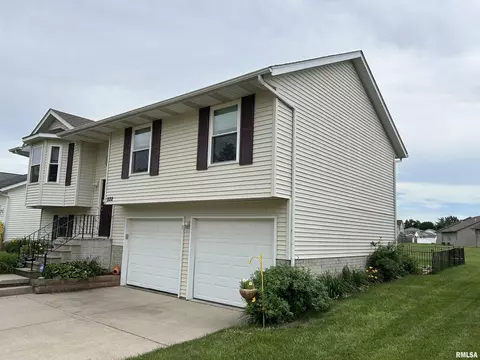 1122 17th Ave, Silvis, IL 61282 photo 3