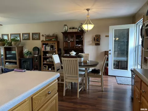 1122 17th Ave, Silvis, IL 61282 photo 19
