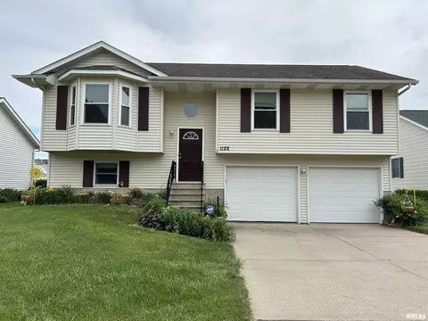 1122 17th Ave, Silvis, IL 61282